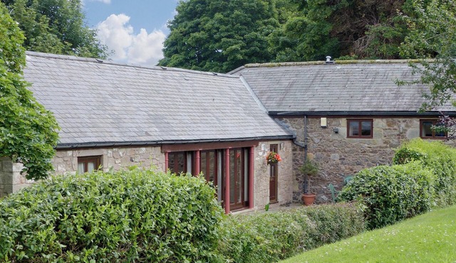 4 bedroom accommodation in Milfield Hill, Wooler