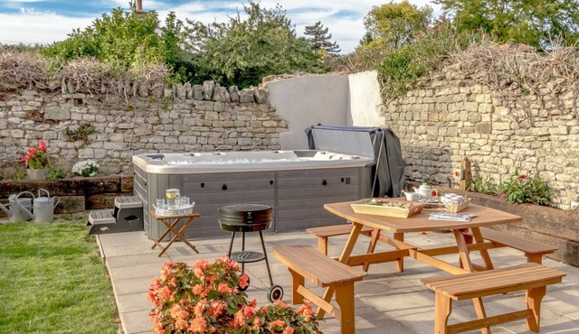 4 bedroom accommodation in Zeals, near Mere