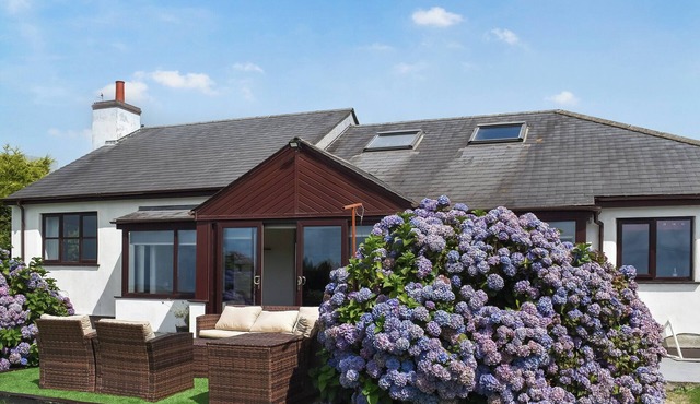 4 bedroom accommodation in Bude