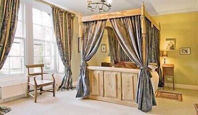 4 bedroom accommodation in Town Yetholm, near Kelso