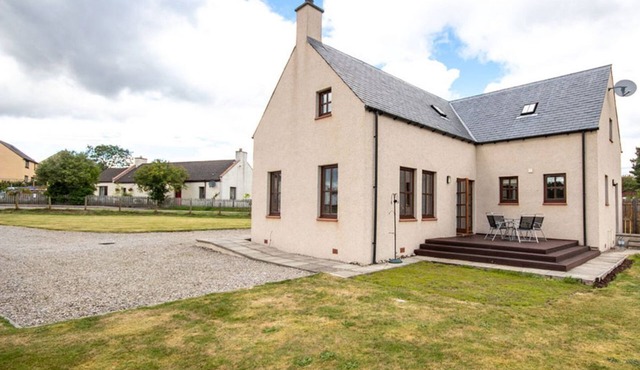 4 bedroom accommodation in Tain