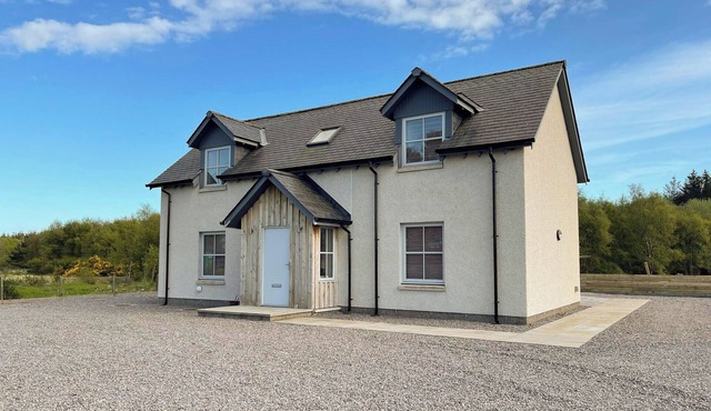 4 bedroom accommodation in Tain