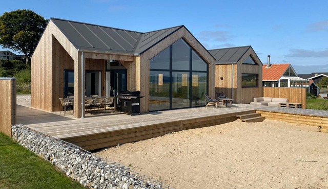 4 bedroom amazing home in Fredericia