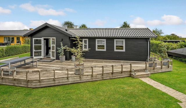 4 bedroom amazing home in Bogense