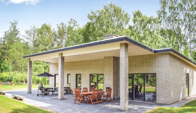 4 bedroom amazing home in Ebeltoft