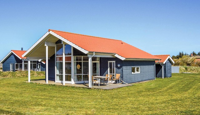 4 bedroom amazing home in Ulfborg