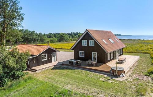 4 Bedroom Amazing Home In Askø