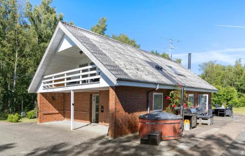 4 Bedroom Amazing Home In Ørsted