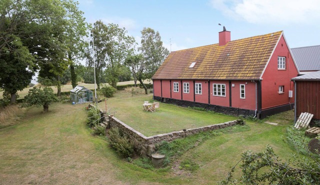 4 bedroom amazing home in Nexø