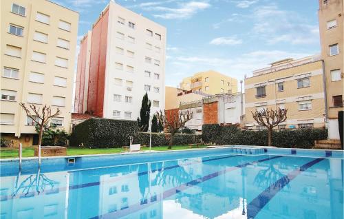 4 Bedroom Awesome Apartment In Pineda De Mar