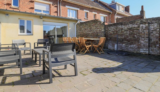 4 bedroom awesome home in Petite-Synthe