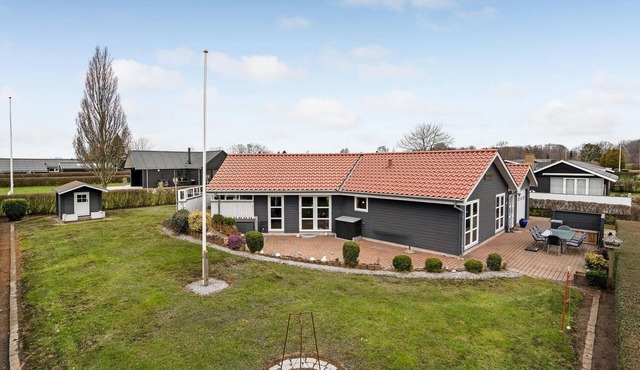 4 bedroom awesome home in Egernsund