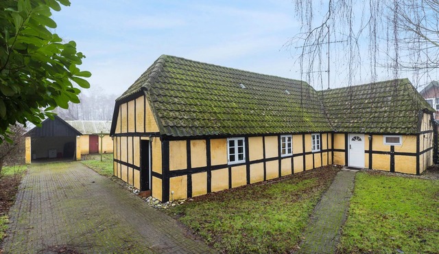 4 bedroom awesome home in Grenaa