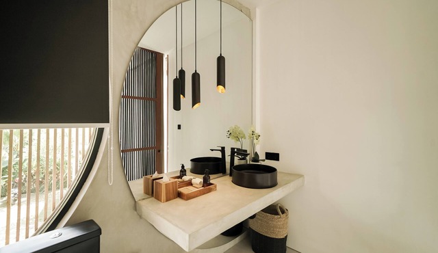 4-bedroom Baliwood villa in fabulous Bali, private pool, 5-min beach.