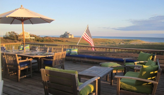 4 Bedroom Beach House Overlooking Ocean, Madaket Beach & Conservation Land.