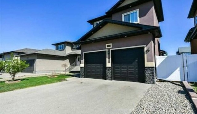 4 BedRoom Beautiful House