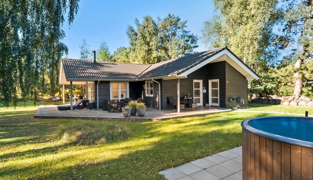 4 bedroom beautiful home in Nykøbing Sj