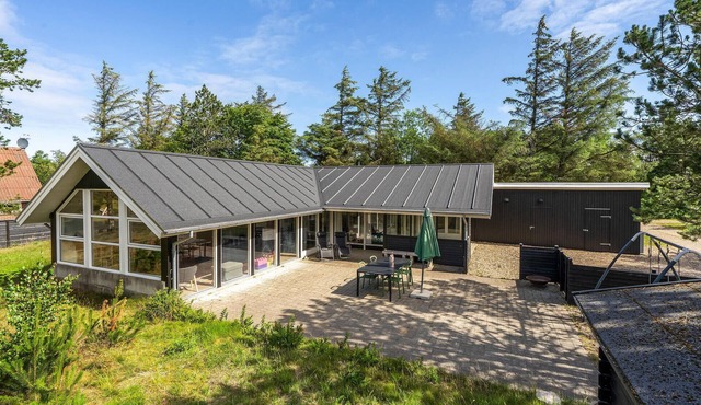 4 bedroom beautiful home in Vestervig