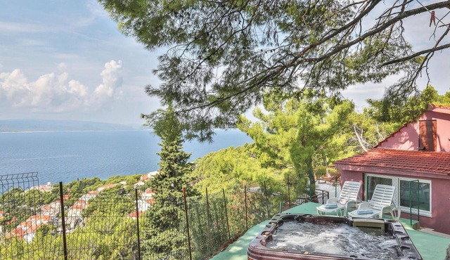 4 bedroom beautiful home in Brela