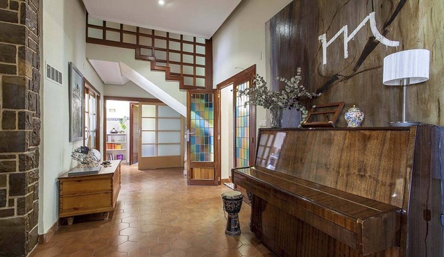 4 bedroom CASA DEL RIO for 8 people