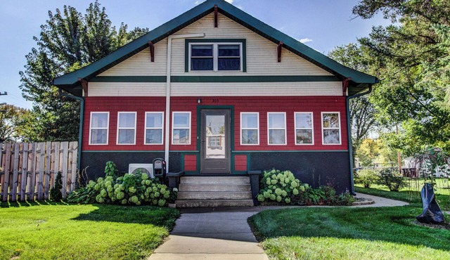 4-bedroom charming little ranch house, fundraiser for Camp Justice nonprofit