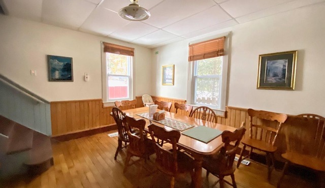 4 Bedroom Cottage On Manitoulin Island - Next to Sandy Beach!