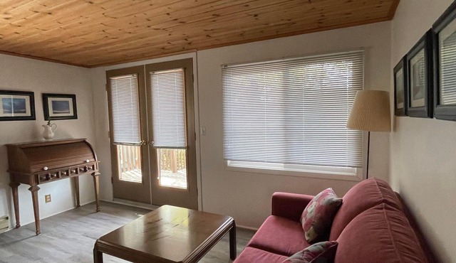 4 Bedroom Cottage on Raven Lake in Dorset, Muskoka, Ontario Canada