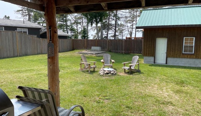 4 Bedroom Cottage on Manitoulin Island Next to Sand Beaches!