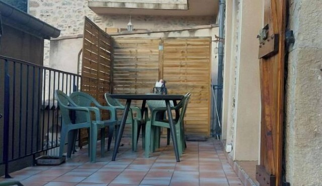 4-bedroom country house