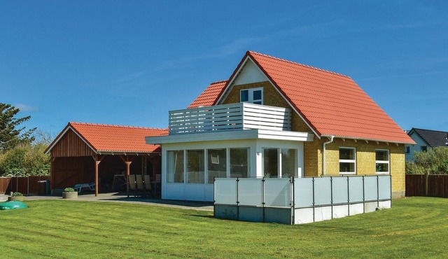 4 bedroom cozy home in Ringkøbing