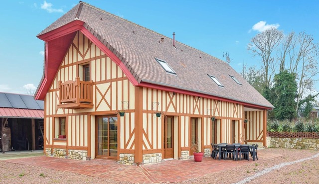 4 bedroom cozy home in Valorbiquet