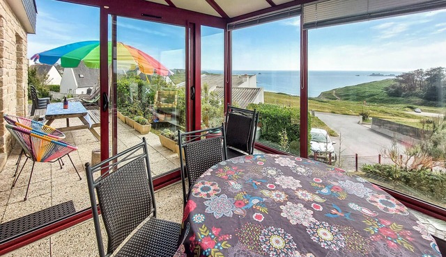 4 bedroom cozy home in Plouarzel