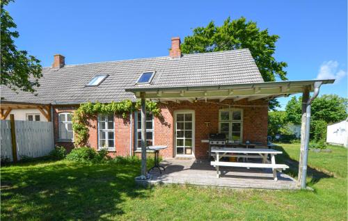 4 Bedroom Cozy Home In Anholt