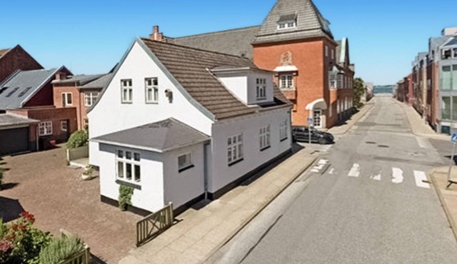 4 bedroom cozy home in Løgstør