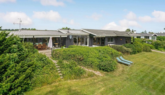 4 bedroom cozy home in Holbæk