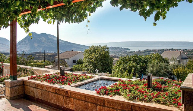 4 bedroom cozy home in Mravinci