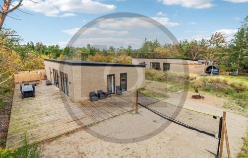 4 Bedroom Cozy Home In Thyholm