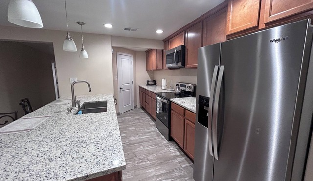 4 bedroom Family friendly and spacious house in the South Valley area.