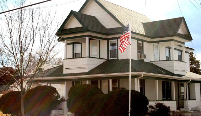 4 Bedroom Family-Friendly Beach Rental