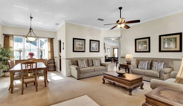 4-Bedroom Family Retreat Pool