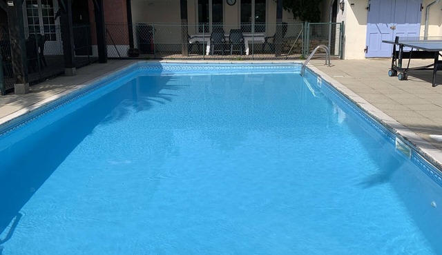 4 Bedroom Farmhouse private12m X 5m swim pool view of Pyrenees. Pet friendly