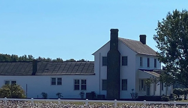 4-bedroom farmhouse completely renovated just min outside historic Edenton