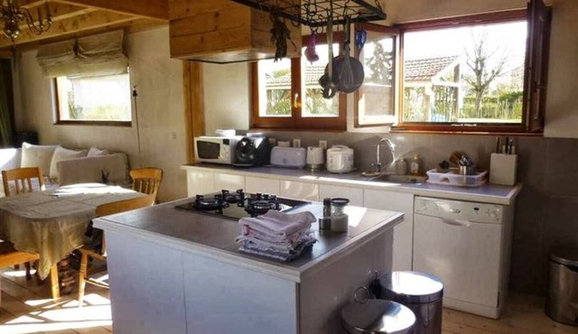 4 Bedroom Private vacation home in CarriÃ¨res-sous-Poissy