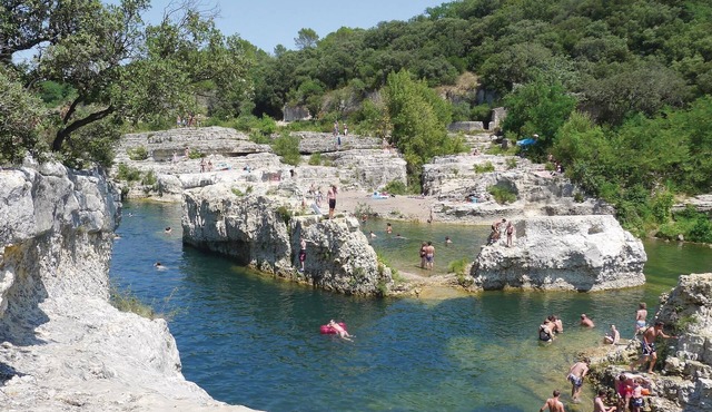 4 bedroom accommodation in St-Laurent-la-Vernède