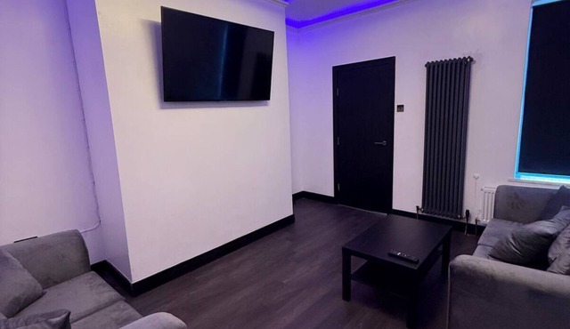 4 Bedroom Luxurious Flat Greatly Located