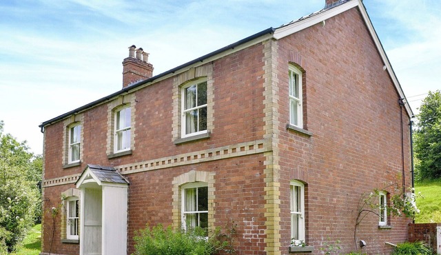 4 bedroom accommodation in Newton St Margarets