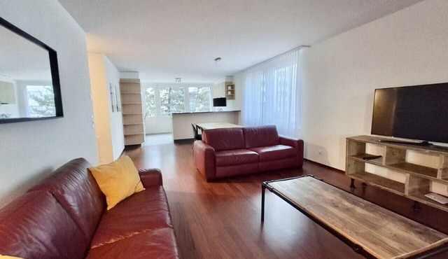 4-Bedroom Getaway in Zug with Spacious Living