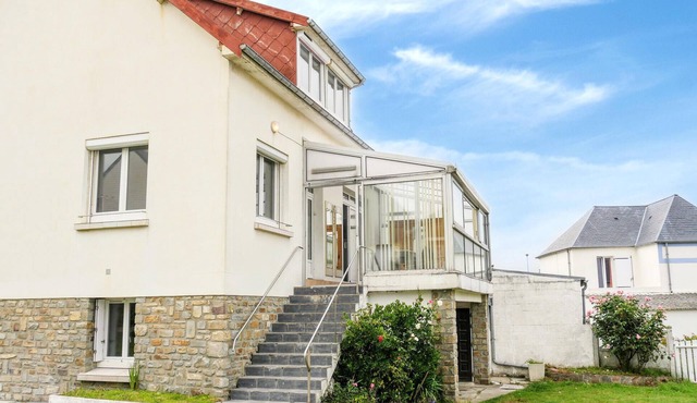 4 bedroom gorgeous apartment in Pirou