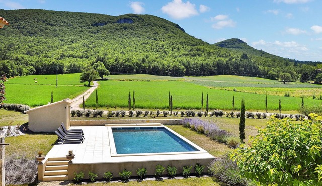 4 bedroom gorgeous home in Souspierre