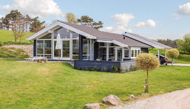 4 bedroom gorgeous home in Ebeltoft